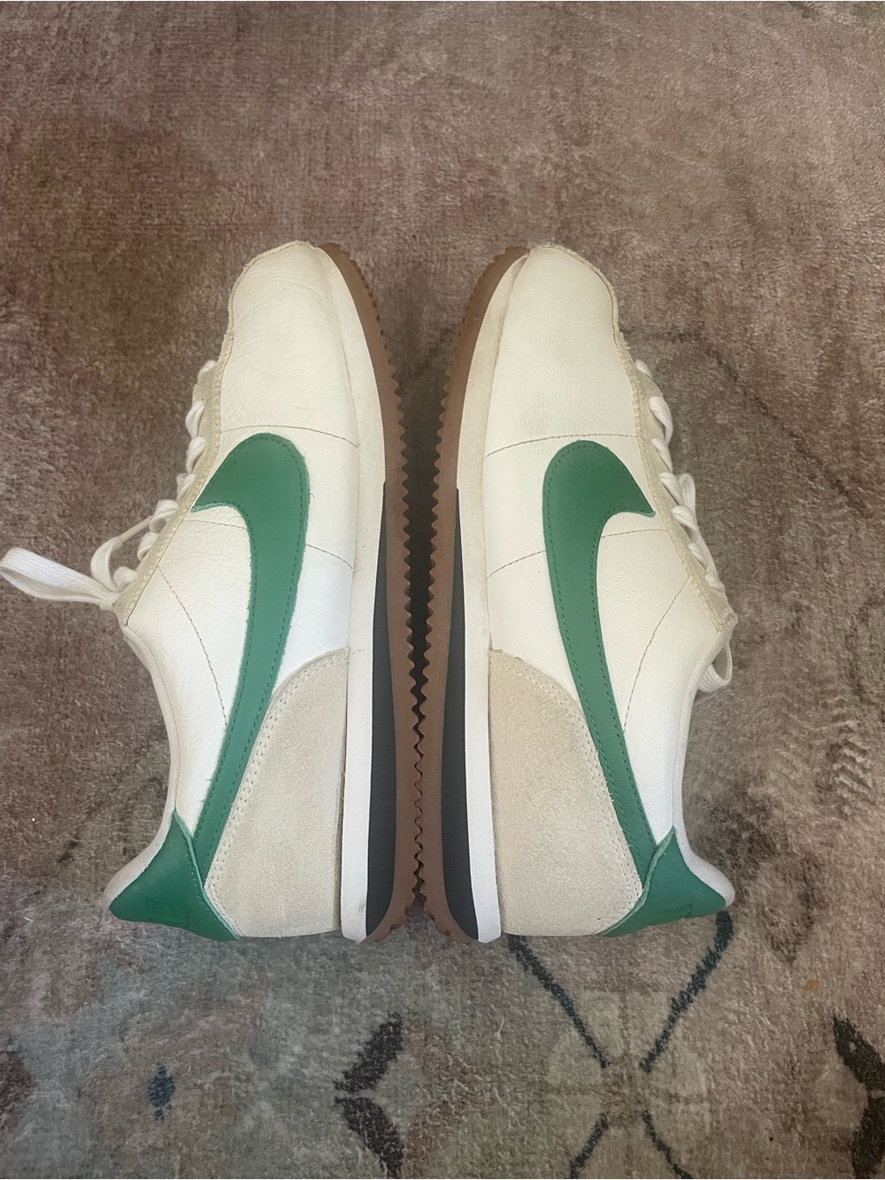 Nike White Leather Sneakers with Green Swoosh
